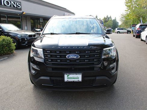 Used 2017 Ford Explorer Sport w/ Equipment Group 401A image 7