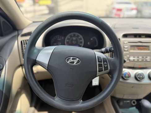 Used 2010 Hyundai Elantra GLS FWD image 13