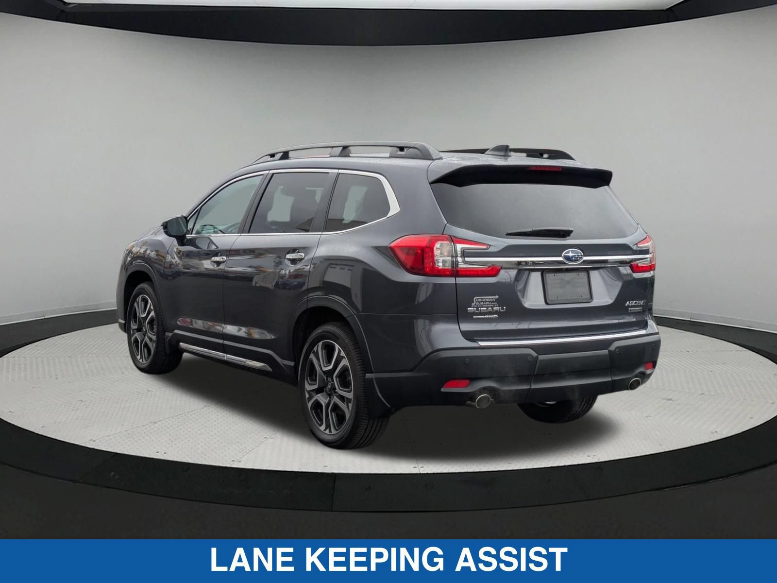 Certified 2025 Subaru Ascent Touring AWD/4WD image 6