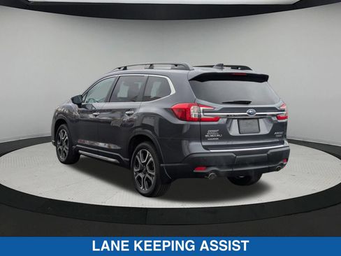 Used 2025 Subaru Ascent Touring AWD/4WD image 6