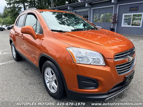 Used 2015 Chevrolet Trax LT w/ LT Plus Package FWD image 1