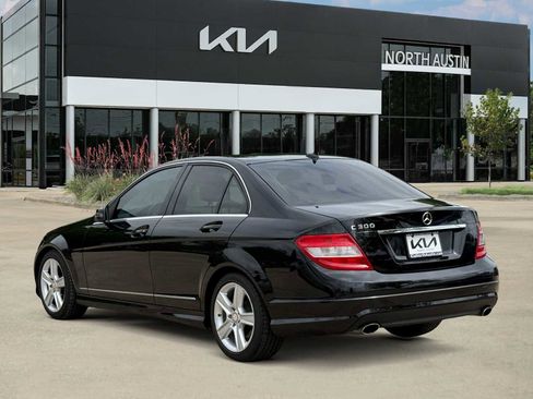 Used 2011 Mercedes-Benz C 300 Sedan image 5