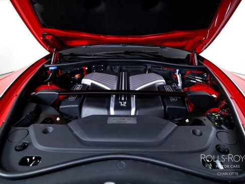 Certified 2024 Rolls-Royce Phantom Extended Wheelbase w/ The Phantom Package image 40