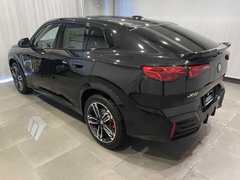 New 2026 BMW X2 xDrive28i w/ Technology Package AWD/4WD image 4