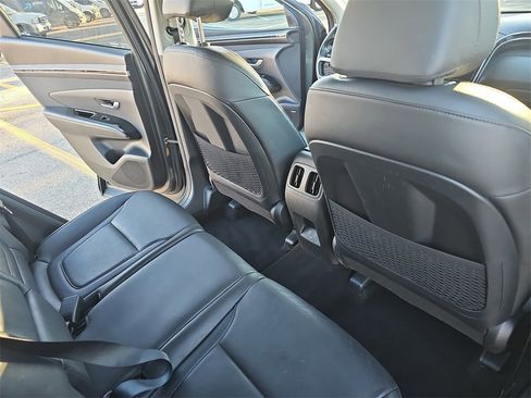 Used 2023 Hyundai Tucson Limited image 11