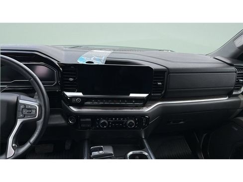 Used 2022 Chevrolet Silverado 1500 LTZ AWD/4WD image 15