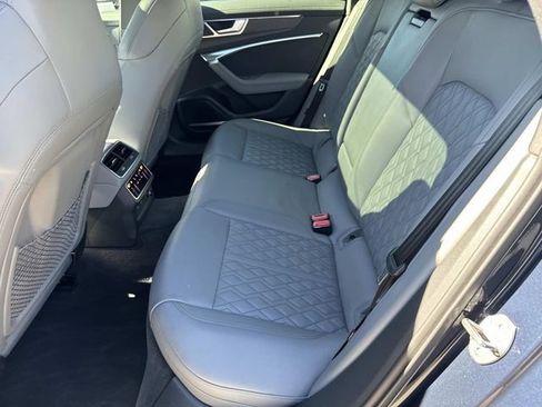 Used 2022 Audi S6 Premium Plus image 12