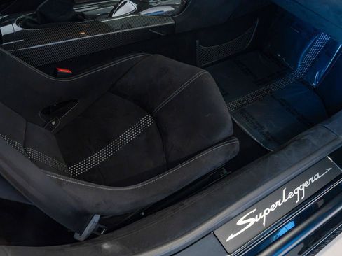 Used 2010 Lamborghini Gallardo LP 570-4 Superleggera AWD/4WD image 27