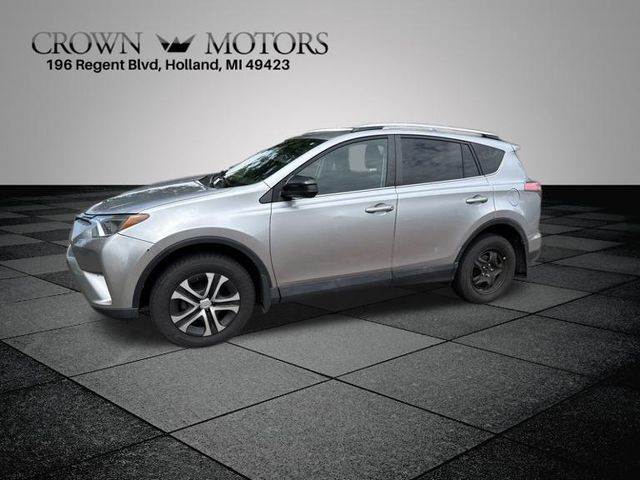 Used 2016 Toyota RAV4 LE AWD/4WD image 4