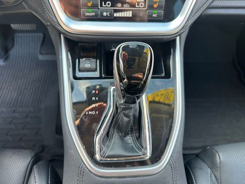 Used 2023 Subaru Outback Limited image 31