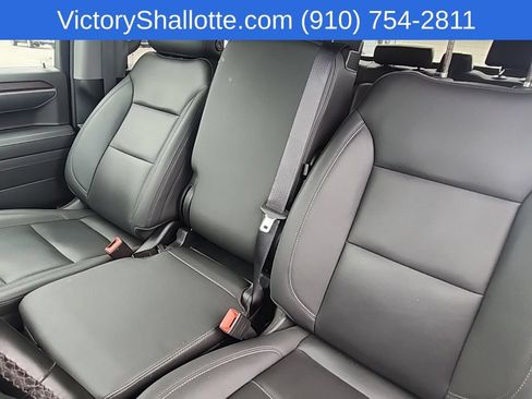 Used 2026 GMC Sierra 1500 SLT AWD/4WD image 24