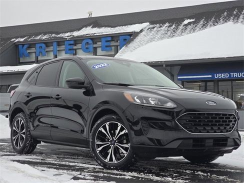 Certified 2022 Ford Escape SE w/ SE Sport Appearance Package image 2