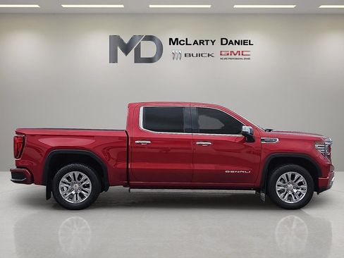 Used 2023 GMC Sierra 1500 Denali AWD/4WD image 14