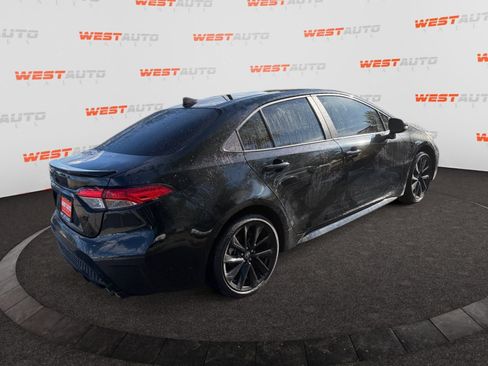 Used 2022 Toyota Corolla SE w/ Carpet Mat Package (TMS) FWD image 5