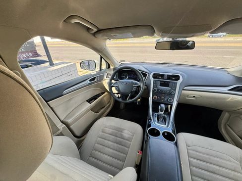 Used 2013 Ford Fusion SE FWD image 22