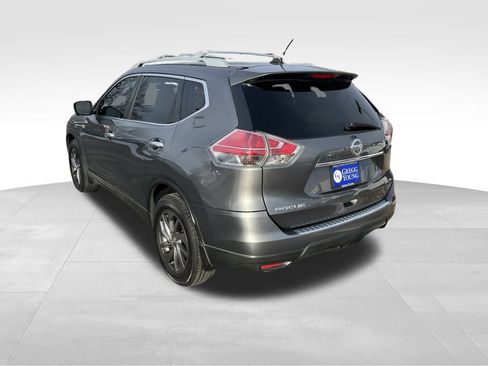 Used 2016 Nissan Rogue SL w/ SL Premium Package image 4