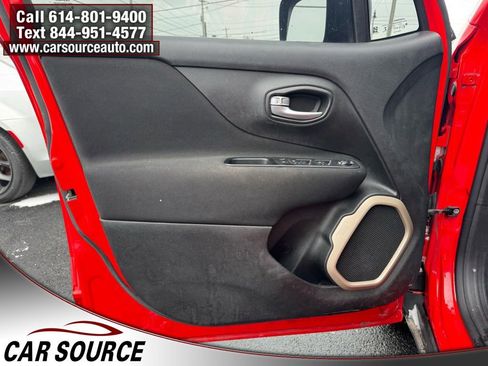 Used 2017 Jeep Renegade Sport w/ Power & Air Group image 16