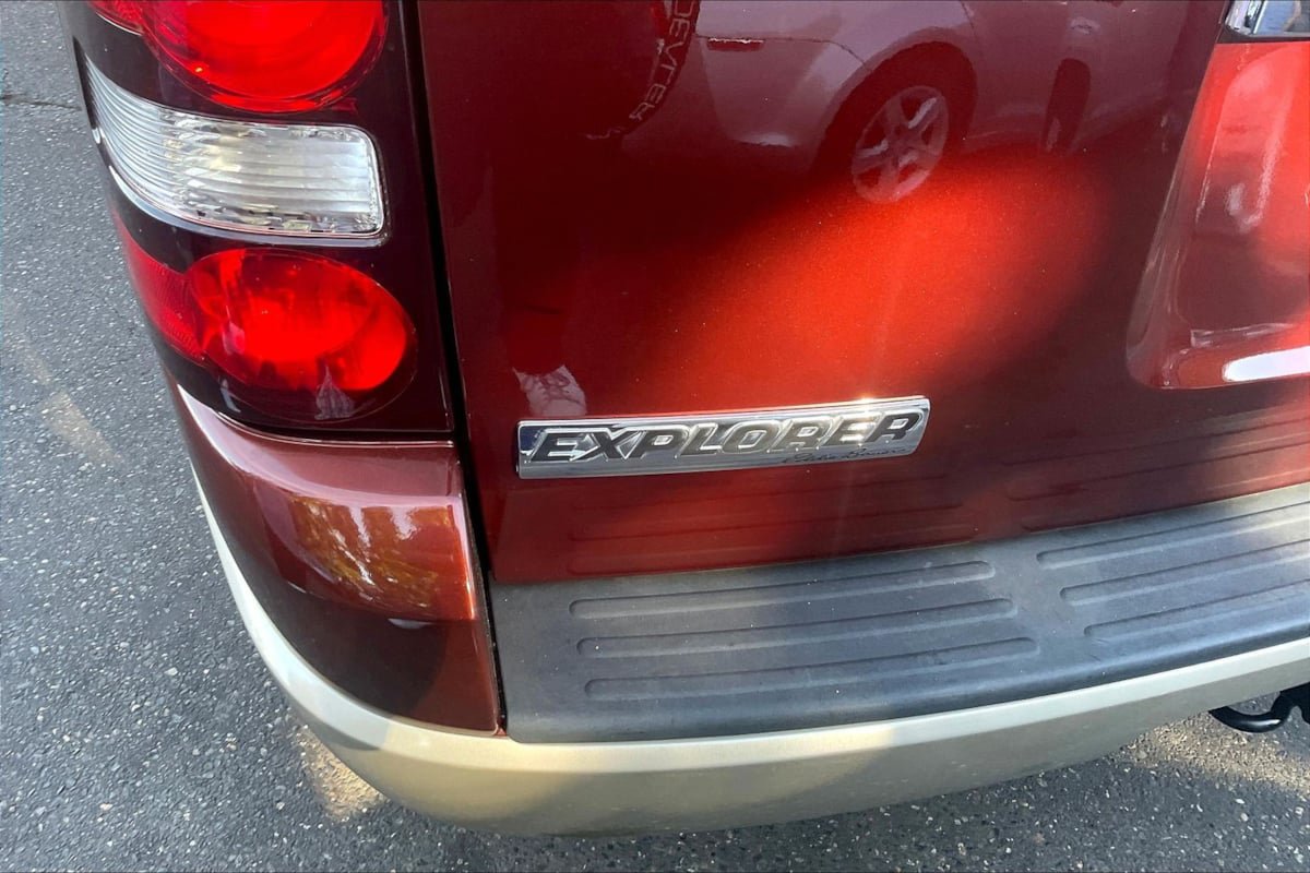 Used 2009 Ford Explorer Eddie Bauer AWD/4WD image 23