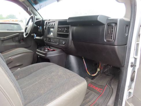 Used 2019 GMC Savana 2500 w/ Driver Convenience Package RWD image 15