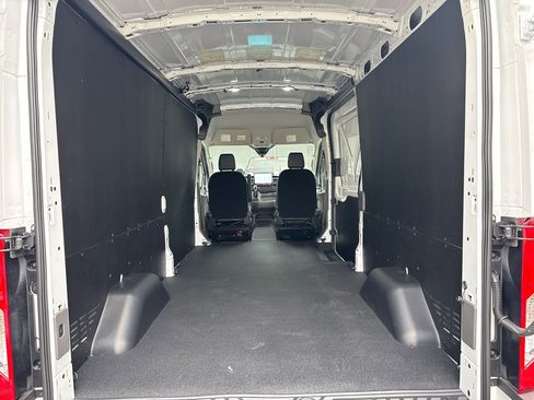 New 2026 Ford Transit 250 148 Medium Roof w/ Load Area Protection Package image 16