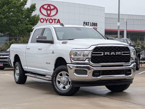Used 2022 RAM 2500 Big Horn AWD/4WD image 2