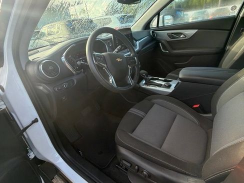 Used 2025 Chevrolet Blazer LT AWD/4WD image 5