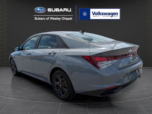 Used 2021 Hyundai Elantra SEL FWD image 7