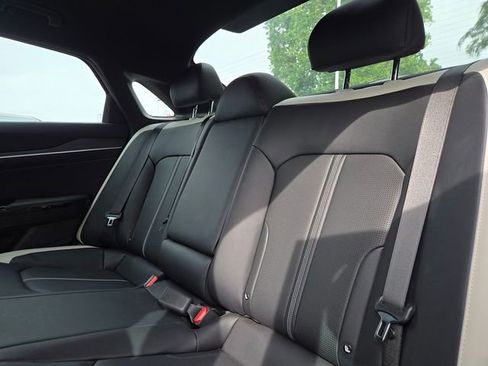 Certified 2025 Kia K5 GT-Line image 9