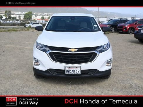 Used 2021 Chevrolet Equinox LS FWD image 2