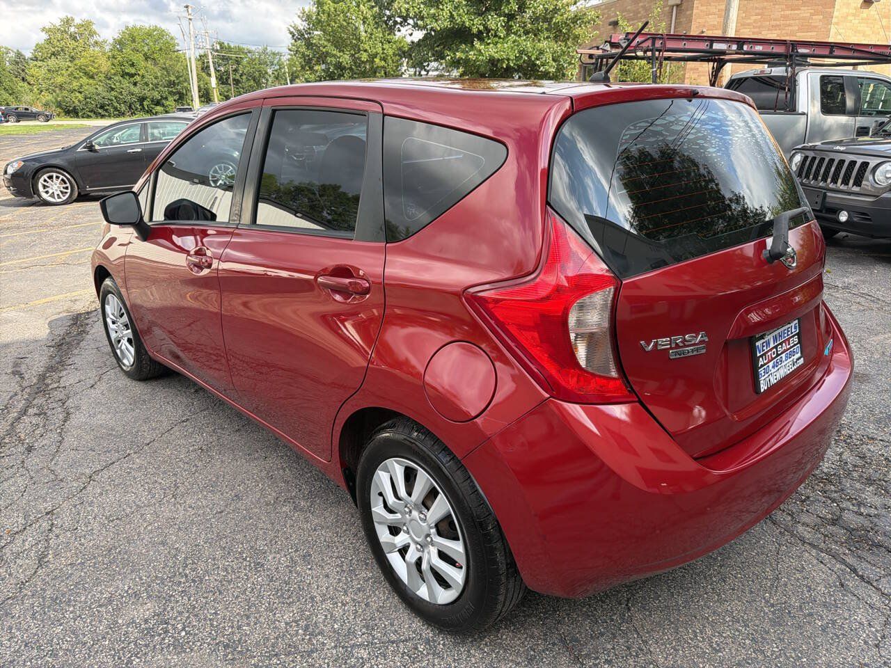 Used 2015 Nissan Versa Note SV FWD image 4
