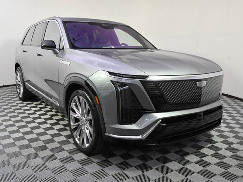 Used 2026 Cadillac Vistiq Premium Luxury AWD/4WD image 9