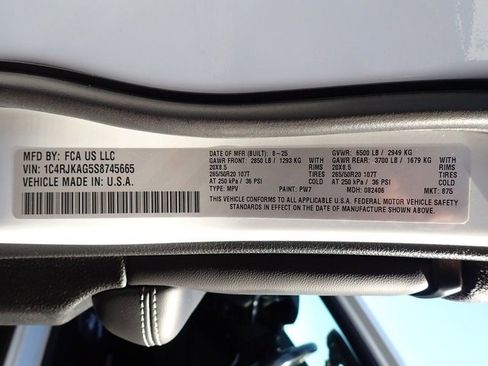 New 2025 Jeep Grand Cherokee L Altitude image 16