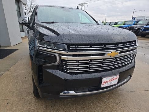 Used 2024 Chevrolet Tahoe Premier AWD/4WD image 16