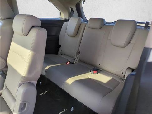 Used 2018 Honda Odyssey EX-L image 18