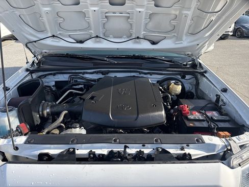 Used 2015 Toyota Tacoma 4x4 Double Cab image 32