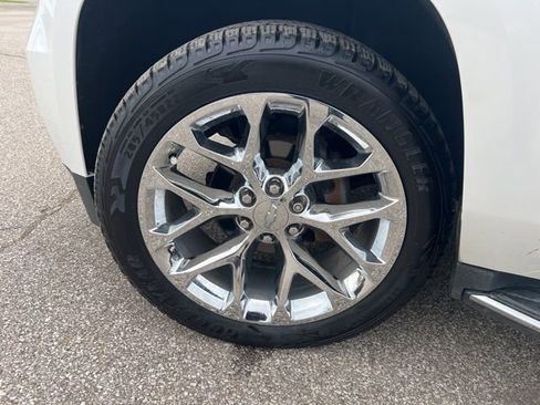 Used 2018 Chevrolet Tahoe Premier AWD/4WD image 42