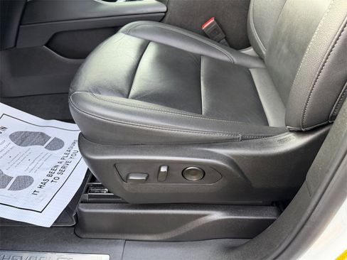 Certified 2024 Chevrolet Suburban LT image 13