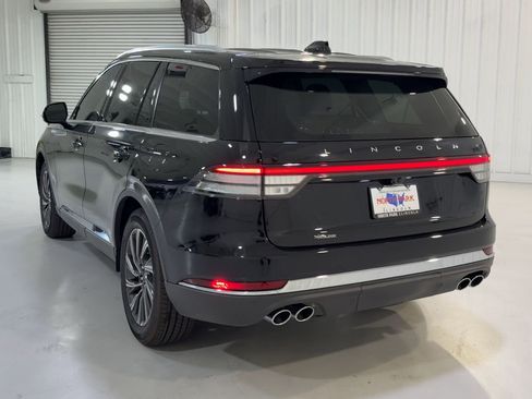 New 2026 Lincoln Aviator 2WD image 8