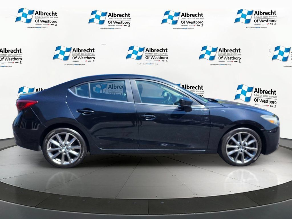 Used 2018 MAZDA MAZDA3 Grand Touring FWD image 6