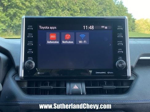 Used 2022 Toyota RAV4 SE image 31