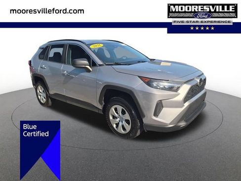 Used 2021 Toyota RAV4 LE FWD image 1