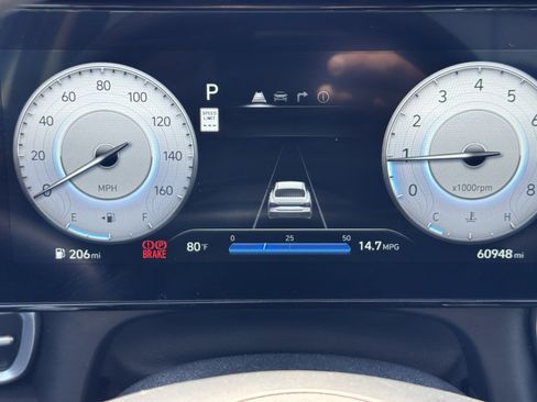 Used 2024 Hyundai Elantra SEL FWD image 25