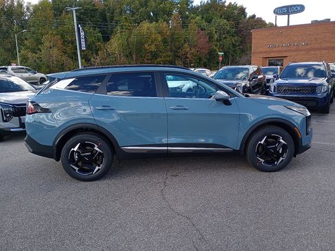 New 2026 Kia Sportage EX w/ EX Panoramic Sunroof Package image 2