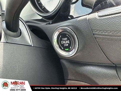 Certified 2022 Buick Encore GX Essence FWD image 31