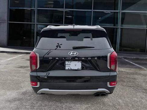 Used 2022 Hyundai Palisade SEL w/ Convenience Package FWD image 6