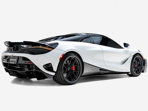 Used 2024 McLaren 750S Spider RWD image 2