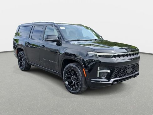 New 2026 Jeep Grand Wagoneer L Limited AWD/4WD image 3
