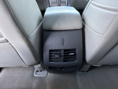 Used 2015 Lincoln MKX FWD w/ Equipment Group 102A image 17