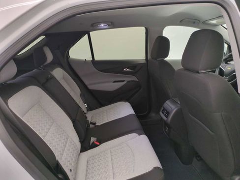 Used 2023 Chevrolet Equinox LT image 18