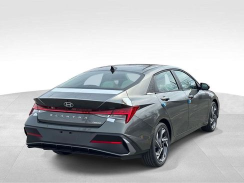 New 2026 Hyundai Elantra Limited w/ Cargo Package FWD image 4